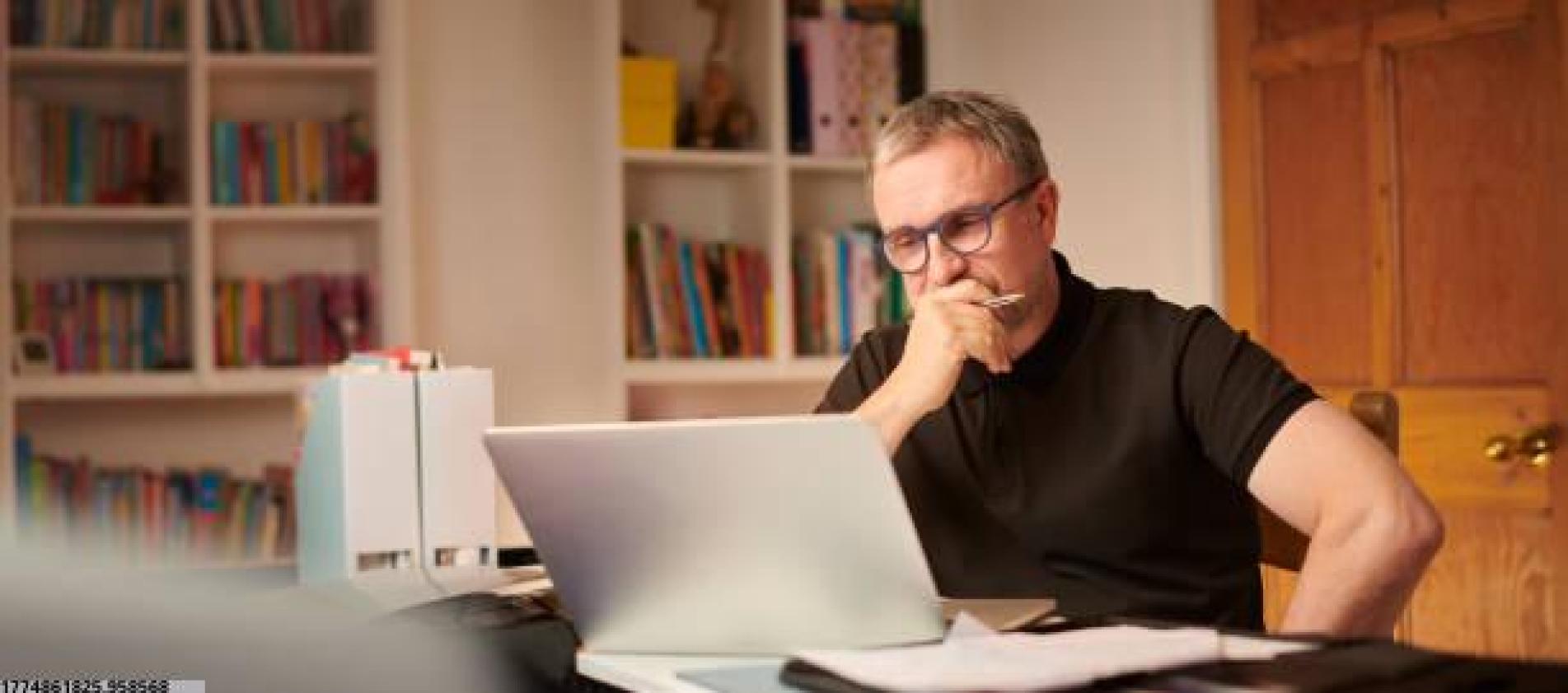 红土网球场维修与保养